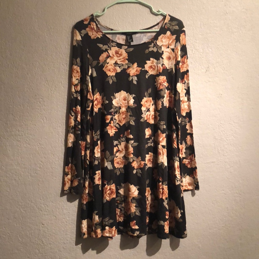 Long sleeve floral swing dress from Forever 21